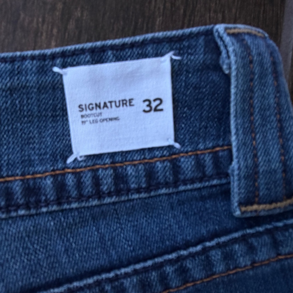Hudson Women’s Signature Bootcut Jeans - Picture 6 of 6